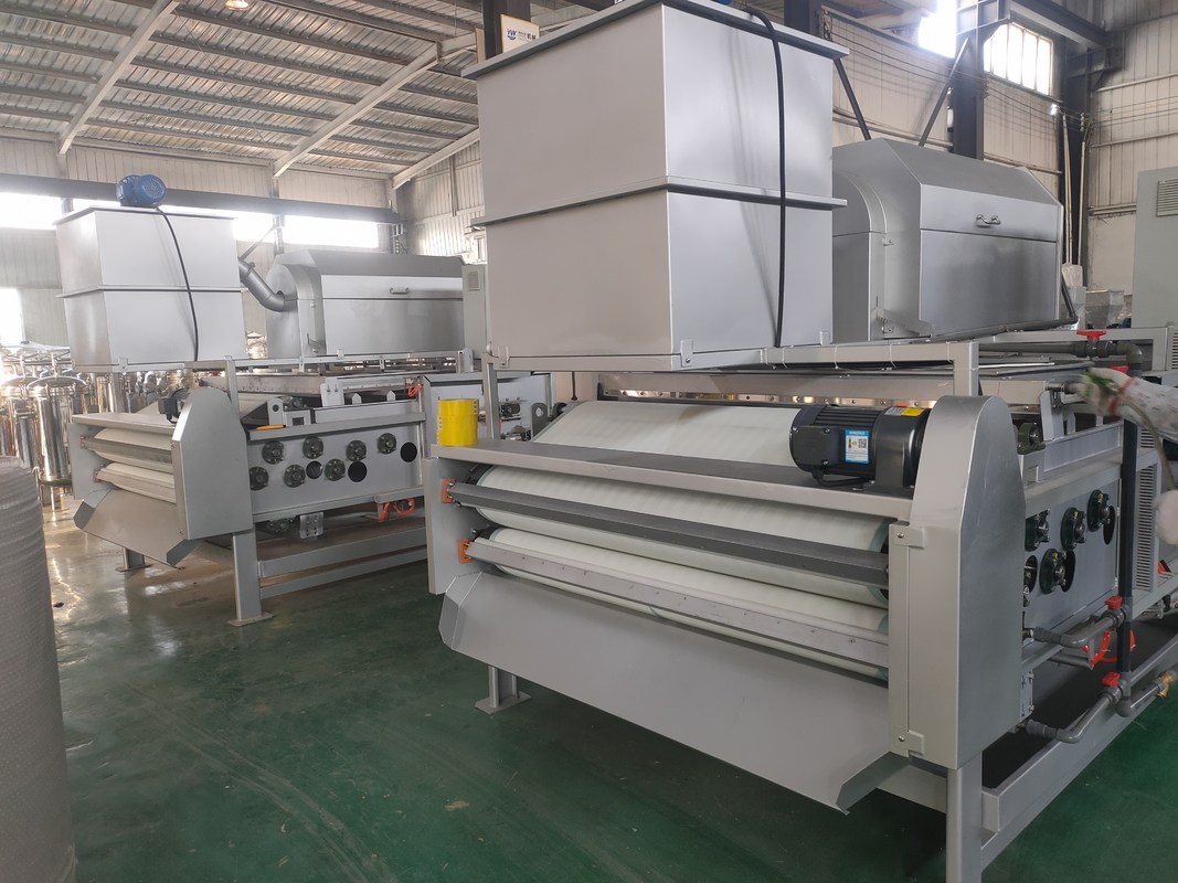 Vacuum Belt Filter Press Sludge Dewatering System Water Treatment 50 Ton